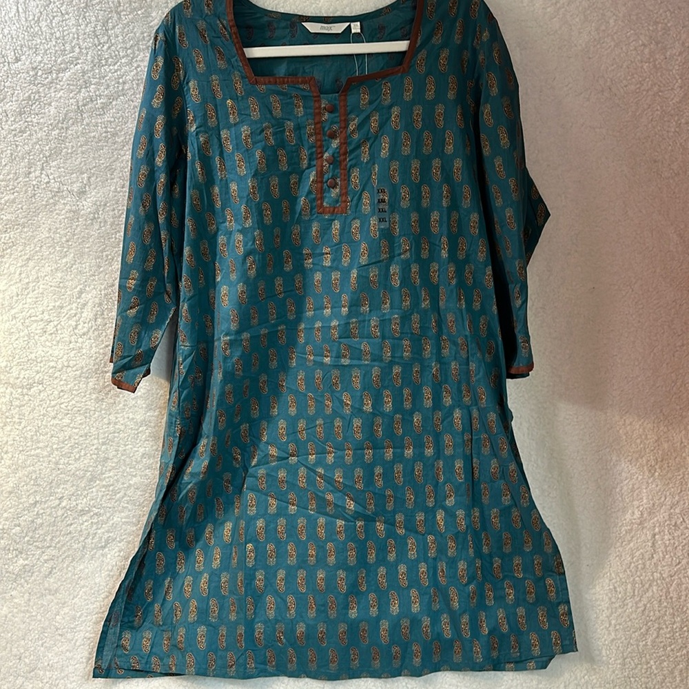 Max New Women’s Tunic Top Size XXL